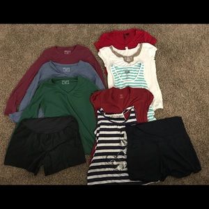 Lot of Maternity clothes - size Medium